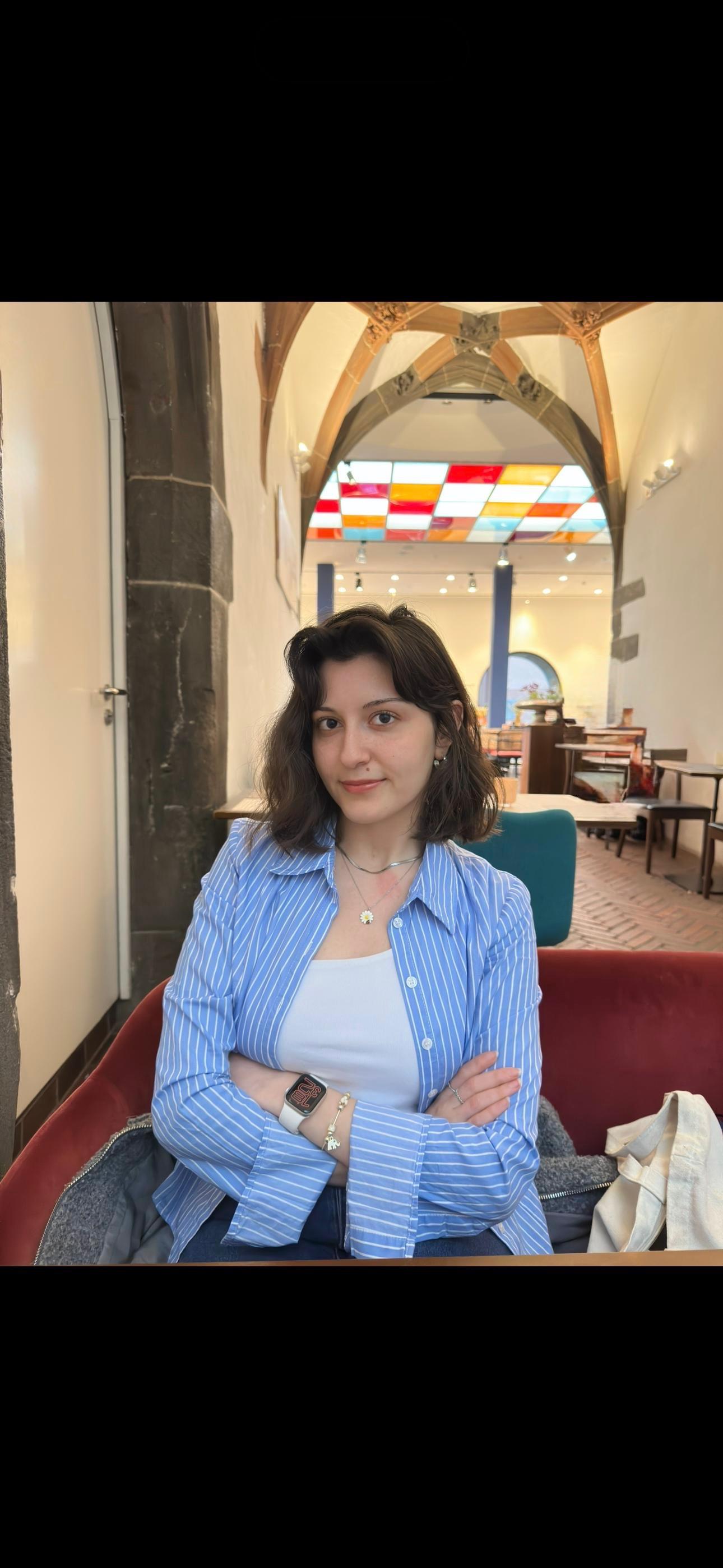 Ezgi — Alvera Kurucu Ortak